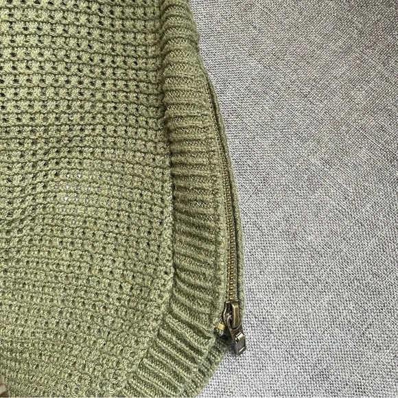 Anthropologie Women’s Olive Sweater, Size M - Picture 5 of 8
